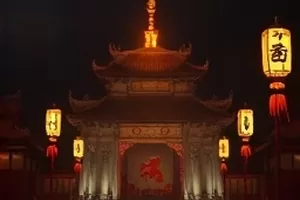 纪录片潮间带笔记剧照，退潮后的礁石缝隙里藏着海葵